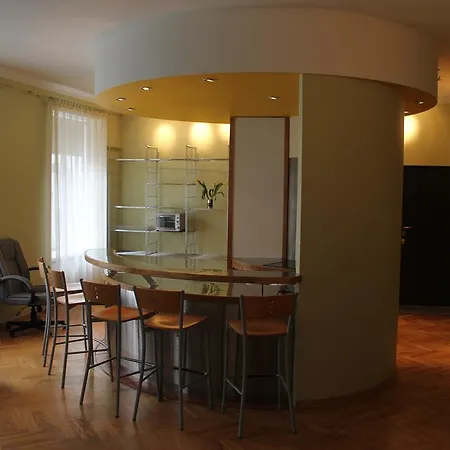 Apartment Old