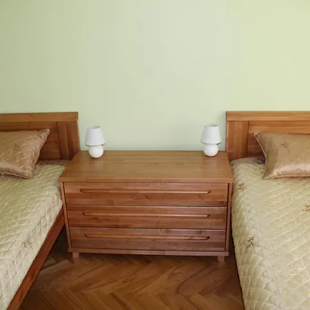 Apartment Old